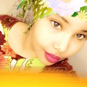 Meet your Posher, Muna